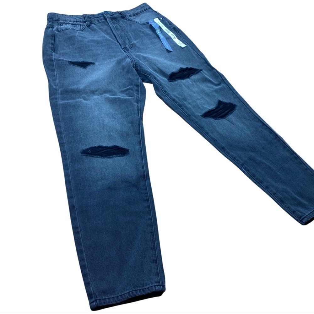 High Rise Mom Jeans - Picture 2 of 8